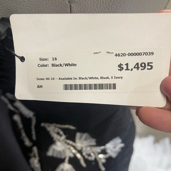 Ashley Lauren Formal 11232 Sz 16 - Picture 3 of 7